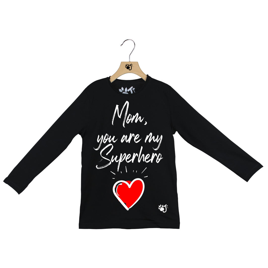MOM SUPERHERO